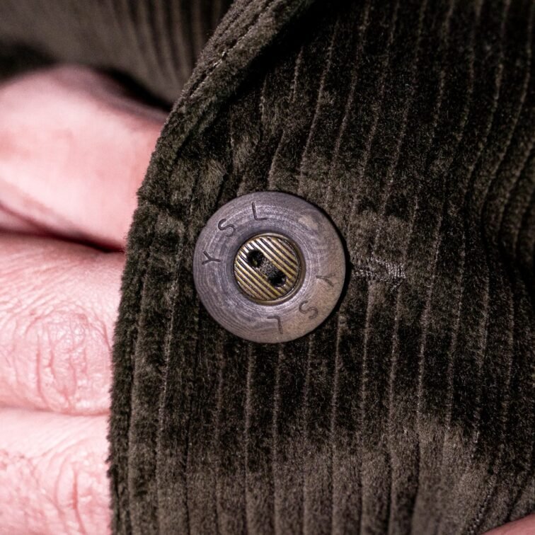 Bottone Giacca Cropped Sartoriale in Velluto a coste | Juri Carissimi