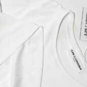 juri-carissimi-t-shirt-oversize-bianca-cotone-cuciture